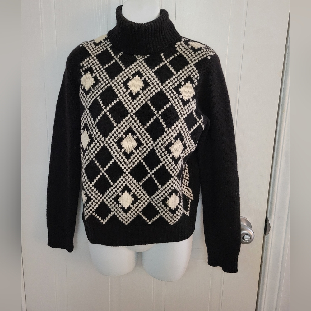 Saks Fifth Avenue CASHMERE sweater small